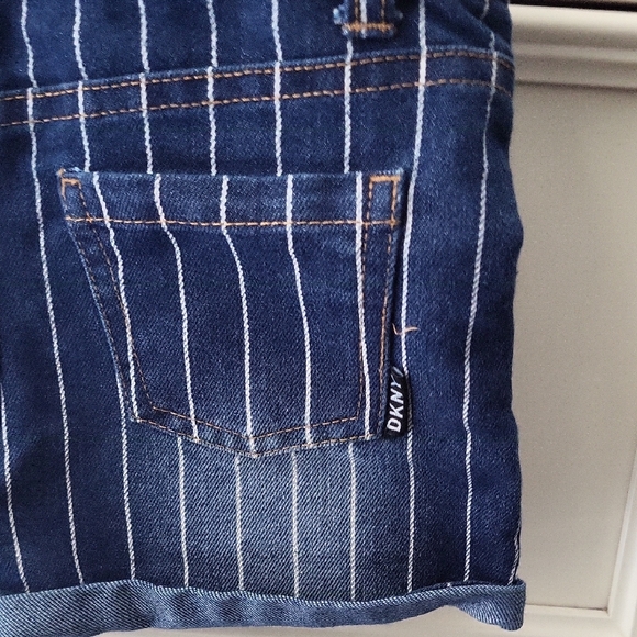 DKNY Navy Pinstripe Denim Shortalls with Embroidered Logo EUC - 4T - Picture 3 of 3